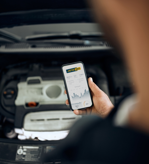 Metre 360 AI tools enabled local Master Mechanic Car Scanning Metre 360 AI tools enabled local Master Mechanic scanning car OBD2 for diagnostics
